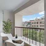 In Arriaga Avenue 09, By Pausa H. *